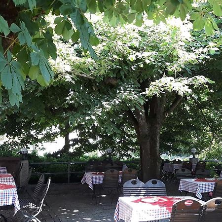 Gasthaus Auerhahn บาเดน-บาเดน ภายนอก รูปภาพ